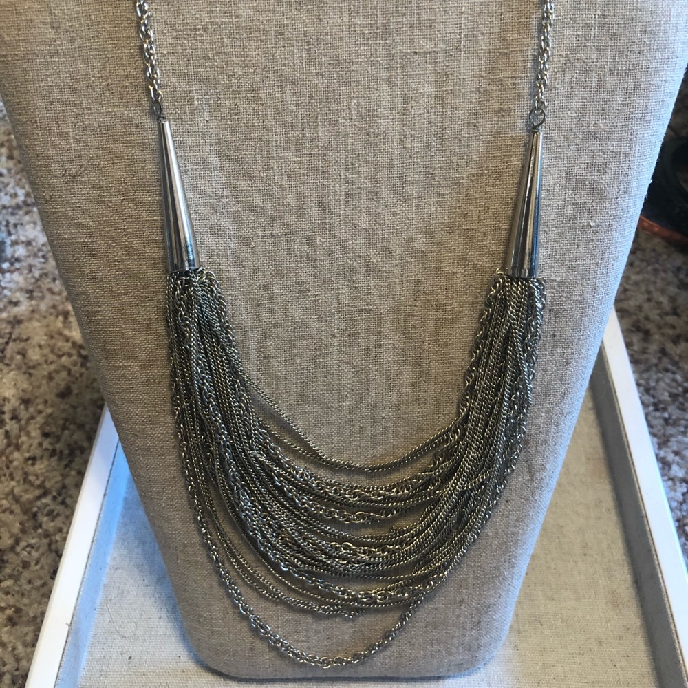 2011 Kendra Scott necklace